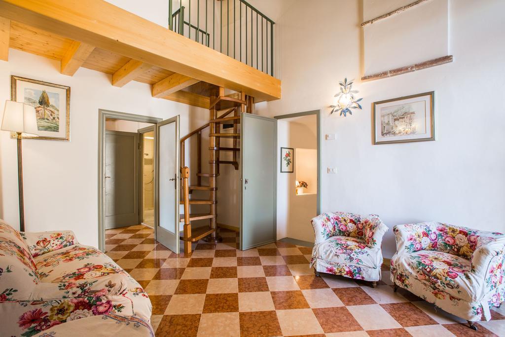Le Camerine Apartment Water Front Toscolano Maderno Extérieur photo