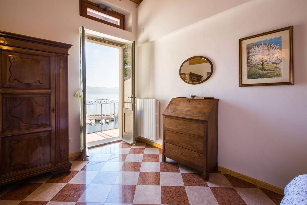 Le Camerine Apartment Water Front Toscolano Maderno Extérieur photo