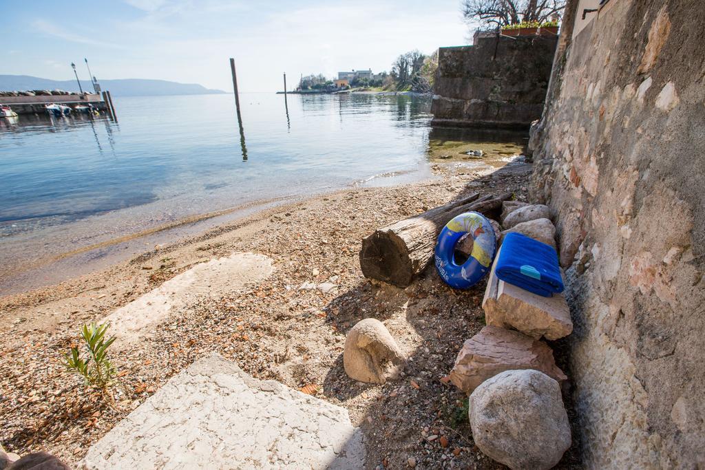 Le Camerine Apartment Water Front Toscolano Maderno Extérieur photo