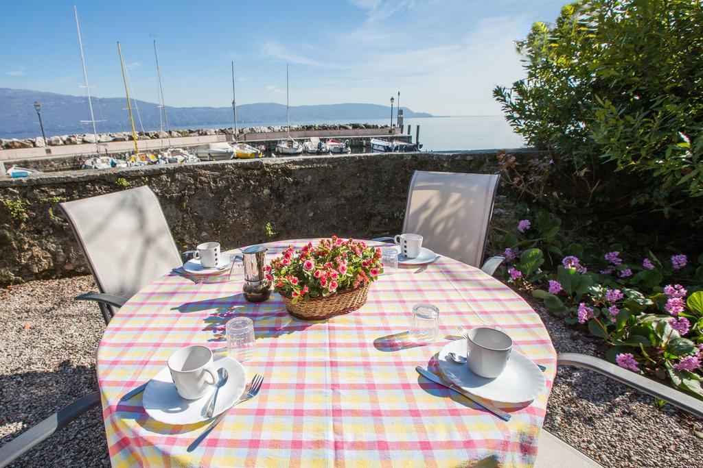 Le Camerine Apartment Water Front Toscolano Maderno Extérieur photo